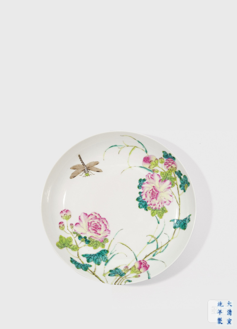 清宣统·粉彩过枝芙蓉蜻蜓纹盘